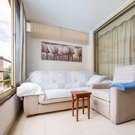 First Line Apartment *